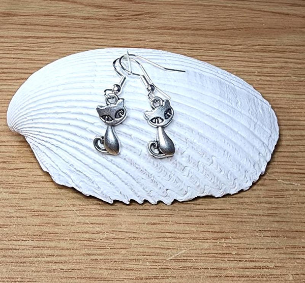 Mysterious Cat Earrings